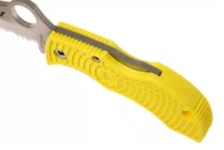 Couteau pliant Spyderco Manbug Salt MYLS manche en nylon/fibres de verre jaune 6,4cm