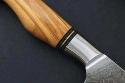 Couteau santoku alvéolé 18cm Ryda Knives ST650 Damas et manche en olivier