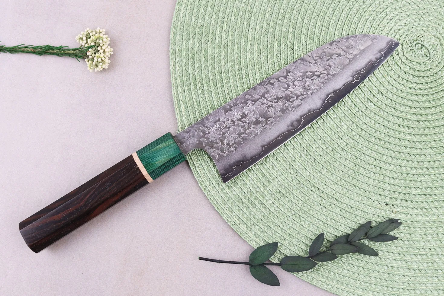 Couteau santoku 16,5cm japonais artisanal Makoto Kurosaki Samidorizuki SGStrix