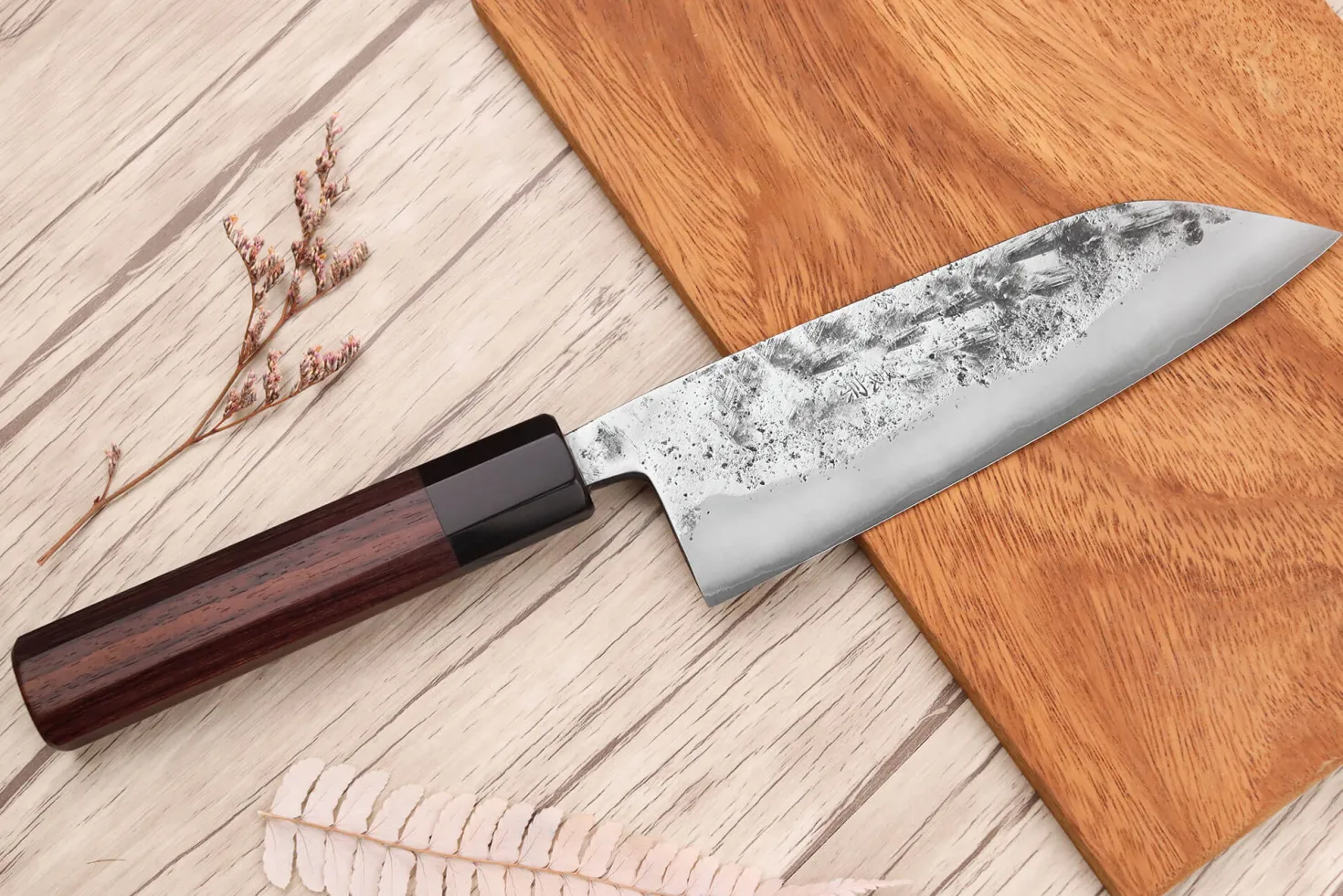 Couteau santoku 16,5cm japonais artisanal Yoshimune par Kawamura WS2 poli
