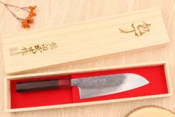 Couteau santoku 16,5cm japonais artisanal Takeshi Saji VG10 Rainbow