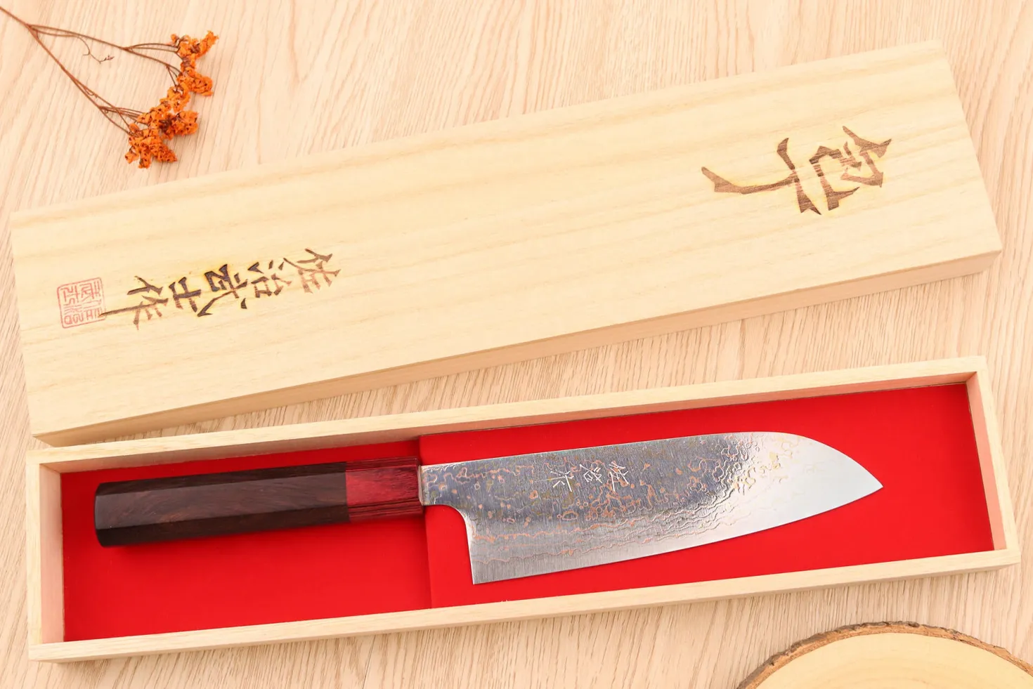 Couteau santoku 16,5cm japonais artisanal Takeshi Saji VG10 Rainbow