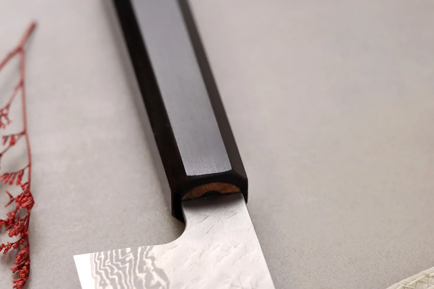 Couteau santoku 17cm japonais artisanal Nigara Hamono Tsuchime VG10 damas