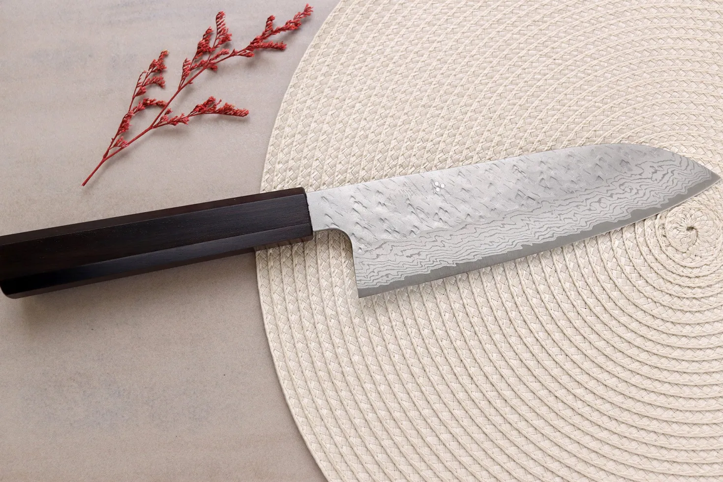 Couteau santoku 17cm japonais artisanal Nigara Hamono Tsuchime VG10 damas