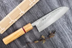 Couteau santoku 16,5cm japonais artisanal Yuzo SLD olivier et sequoia