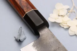 Couteau santoku 16,5cm japonais artisanal Yuzo Black Nashiji