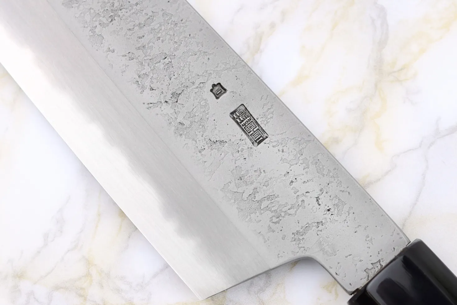 Couteau santoku 18cm japonais artisanal Sakai Kikumori Kikuzuki Rin