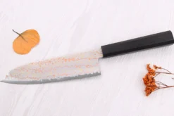 Couteau santoku 18cm japonais artisanal Hatsukokoro Hayabusa Rainbow Damas