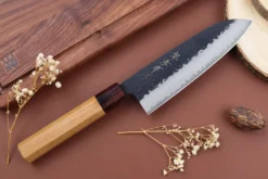 Couteau santoku 16,5cm japonais Sakai Takayuki AS brut de forge