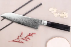 Couteau santoku 18cm japonais Sakai Takayuki Grand Chef Seigaiha Damas 45 couches