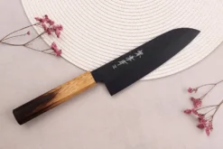 Couteau santoku 17cm japonais Sakai Takayuki Kurokage VG10 manche en chêne brûlé