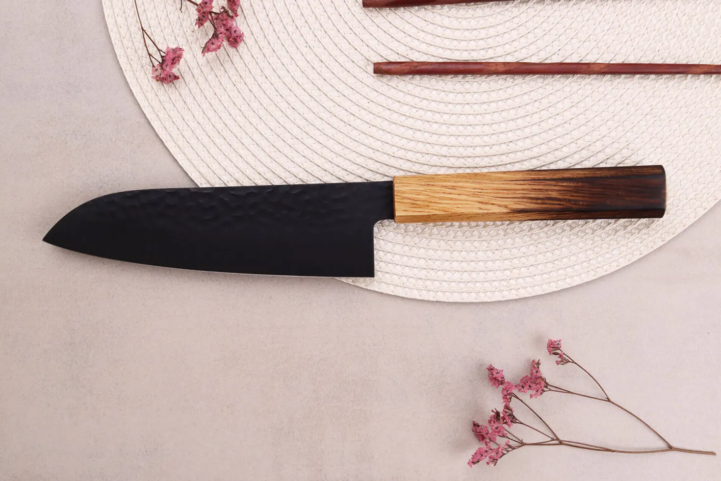 Couteau santoku 17cm japonais Sakai Takayuki Kurokage VG10 manche en chêne brûlé