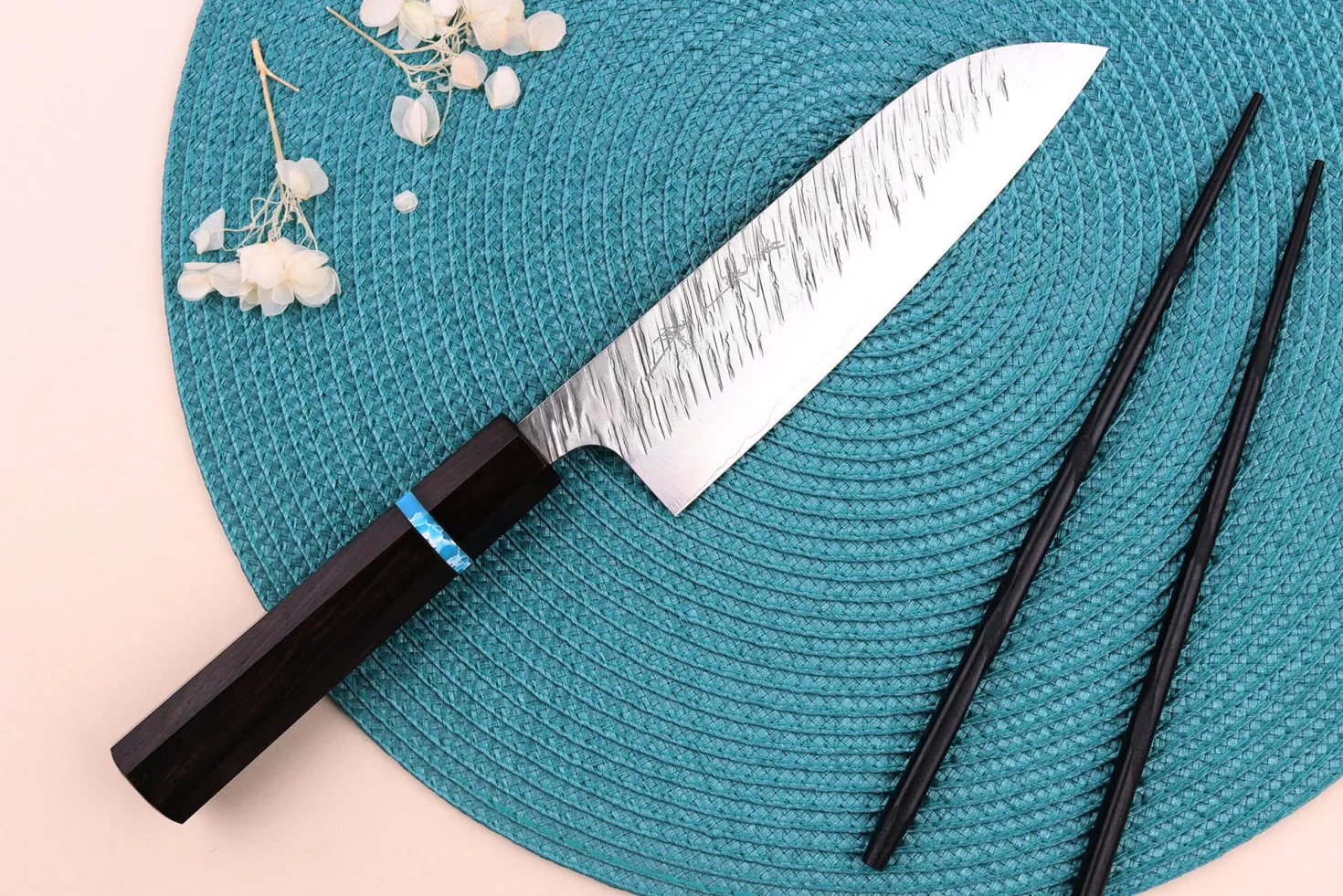 Couteau santoku japonais artisanal Yu Kurosaki Fujin 16,5cm SG2 turquoise