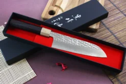 Couteau santoku japonais artisanal martelé Yu Kurosaki senko 16.5cm acier SG2