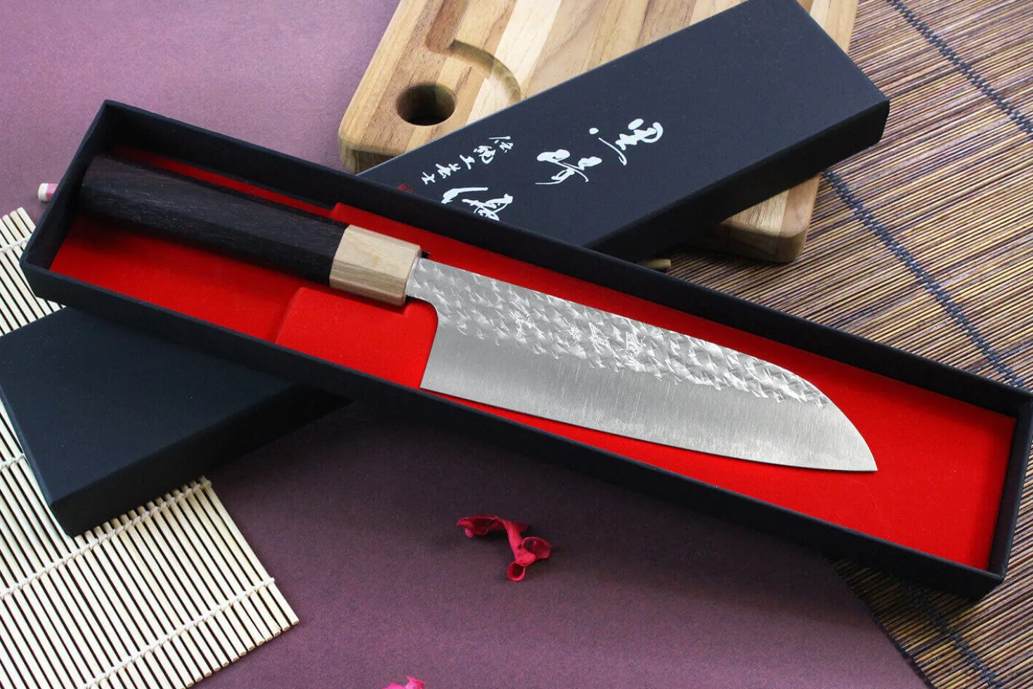 Couteau santoku japonais artisanal martelé Yu Kurosaki senko 16.5cm acier SG2