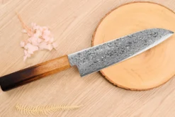 Couteau santoku japonais artisanal Yoshihiro ZAD lame damassée 18cm