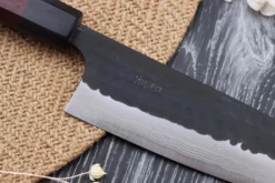 Couteau santoku japonais artisanal Nao Yamamoto Damas AS brut de forge 16,5cm