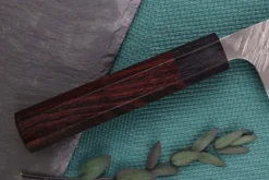 Couteau santoku japonais artisanal Yu Kurosaki Fujin 16,5cm SG2