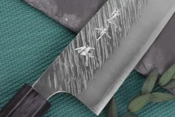 Couteau santoku japonais artisanal Yu Kurosaki Fujin 16,5cm SG2