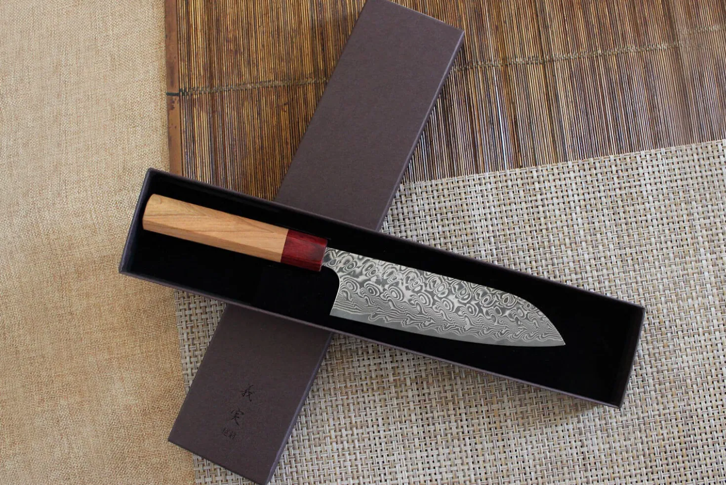 Couteau santoku japonais artisanal Yoshimi Kato 17cm SG2 Damascus cerisier