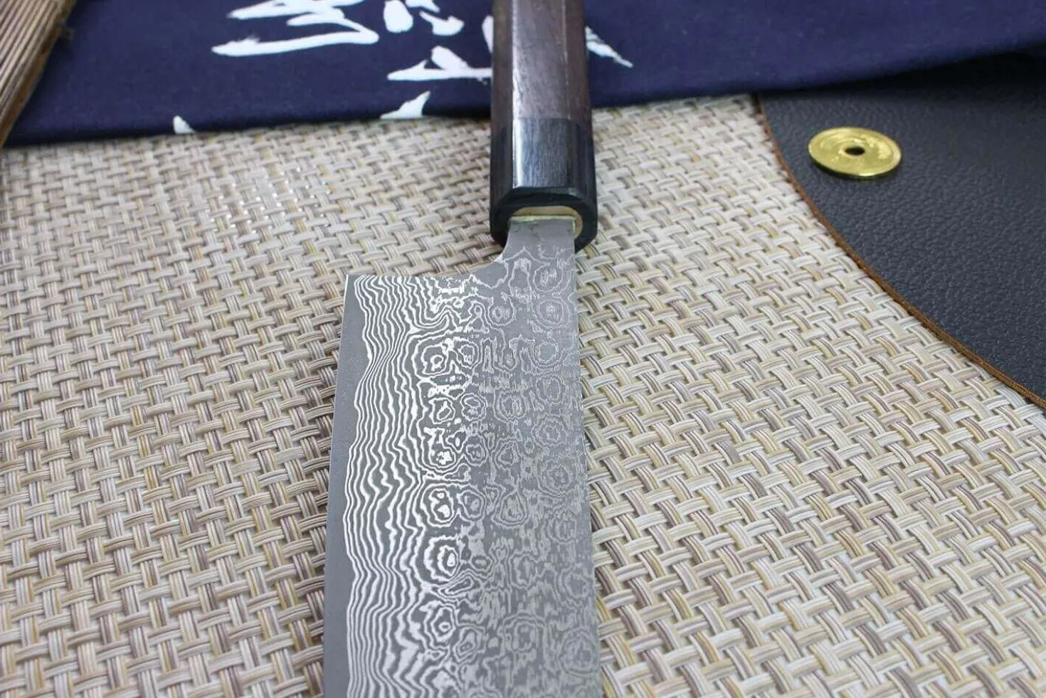 Couteau santoku japonais artisanal Masakage Kumo 16.5cm damas 63 couches