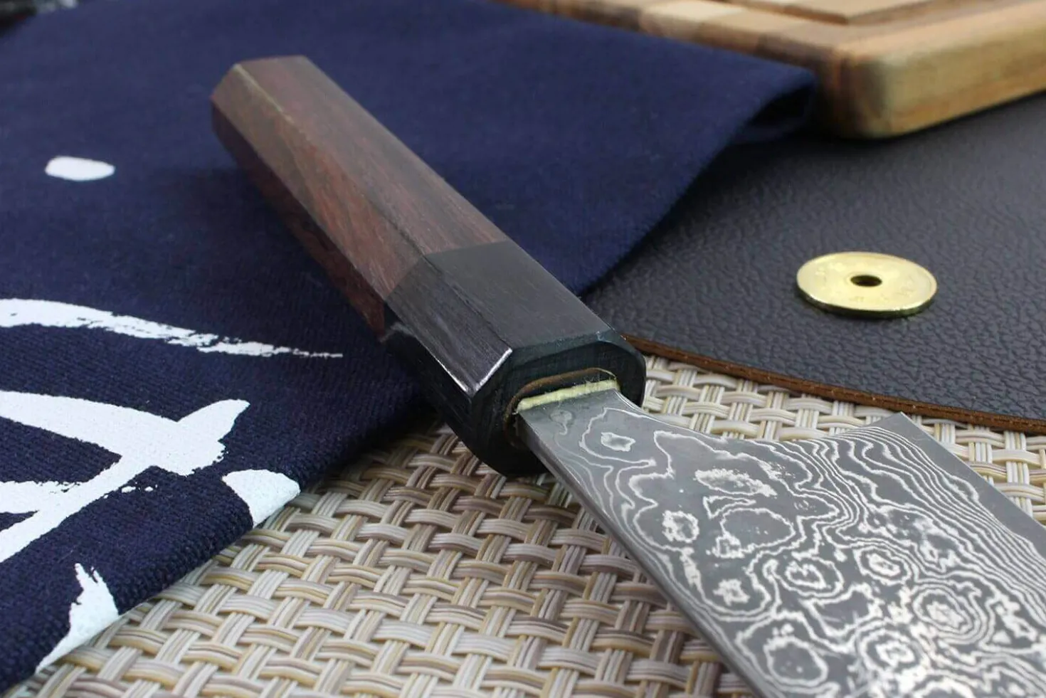 Couteau santoku japonais artisanal Masakage Kumo 16.5cm damas 63 couches