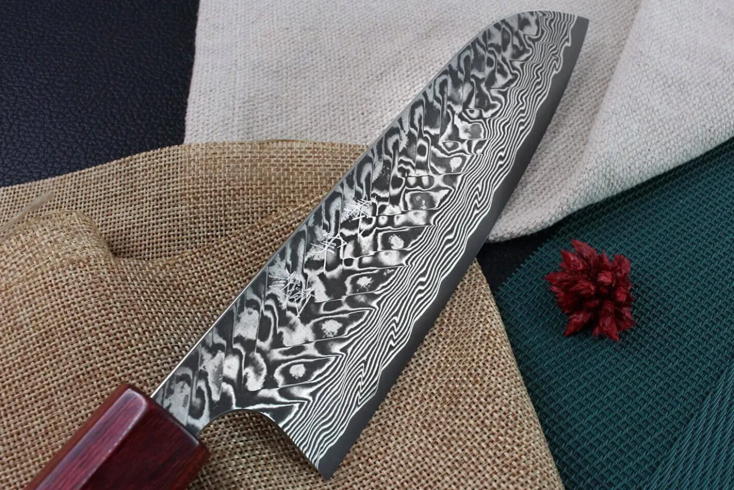 Couteau santoku japonais artisanal Yoshimi Kato 16.5cm SG2 Damascus
