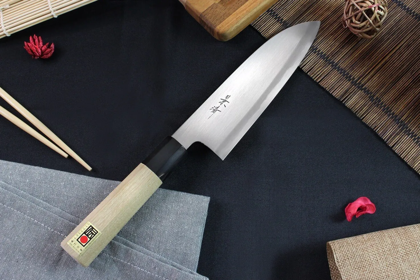 Couteau santoku japonais artisanal Kagekiyo Utage White Steel 2 18cm