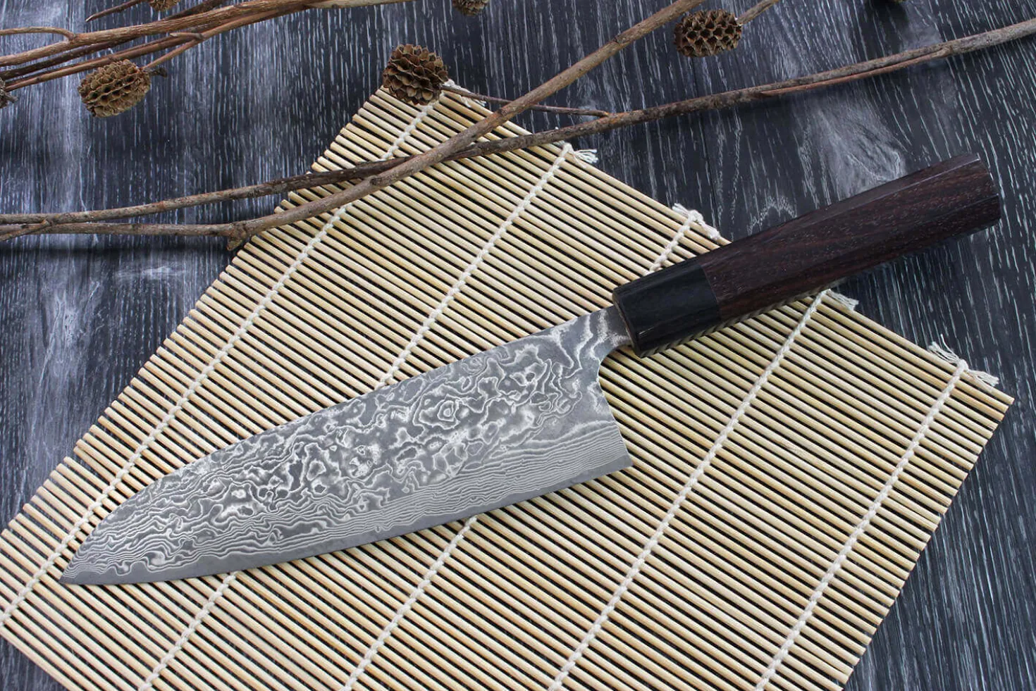 Couteau santoku japonais artisanal Takeshi Saji R2 Nickel Damas 18cm