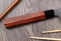 Couteau santoku japonais Kanetsugu Heptagon Uto martelé 17cm