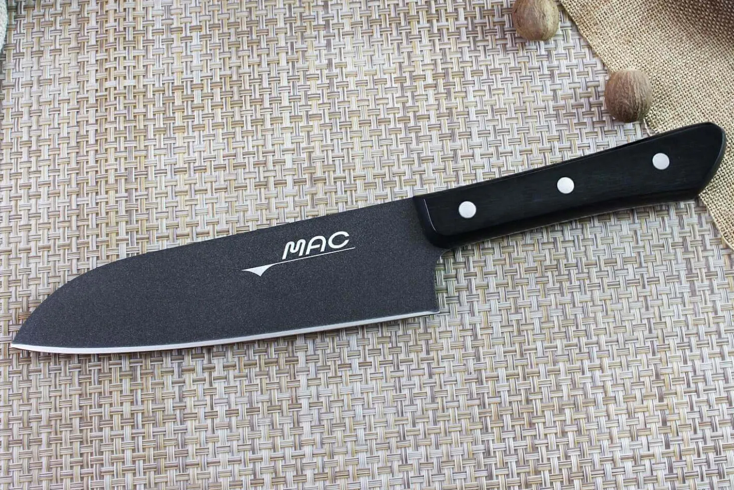 Couteau santoku japonais MAC Black 17cm