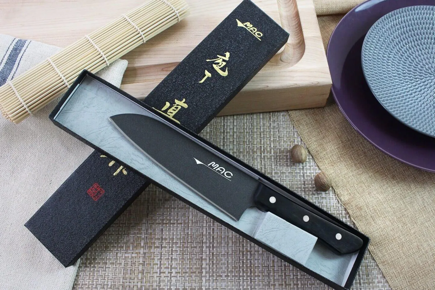 Couteau santoku japonais MAC Black 17cm