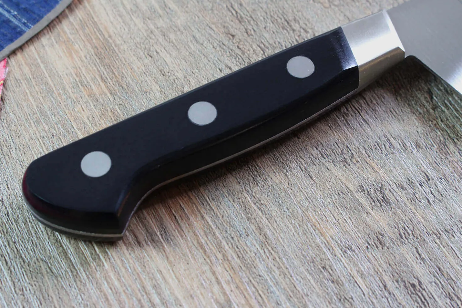 Couteau santoku japonais Misono UX10 18cm