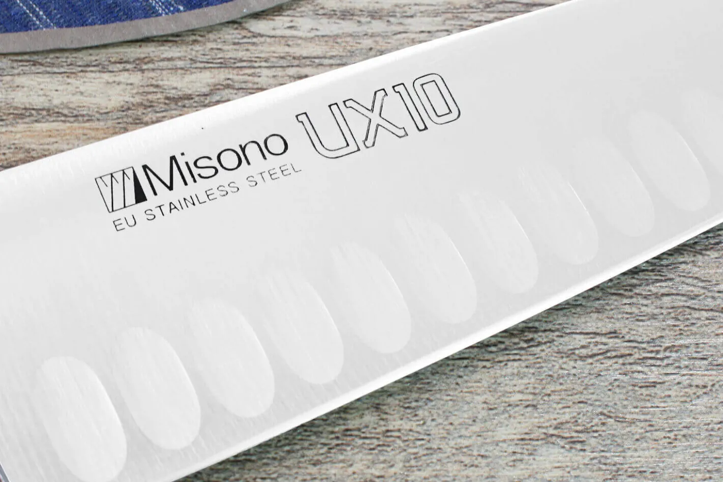 Couteau santoku japonais Misono UX10 alvéolé 18cm
