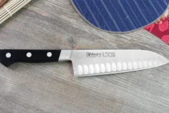 Couteau santoku japonais Misono UX10 alvéolé 18cm