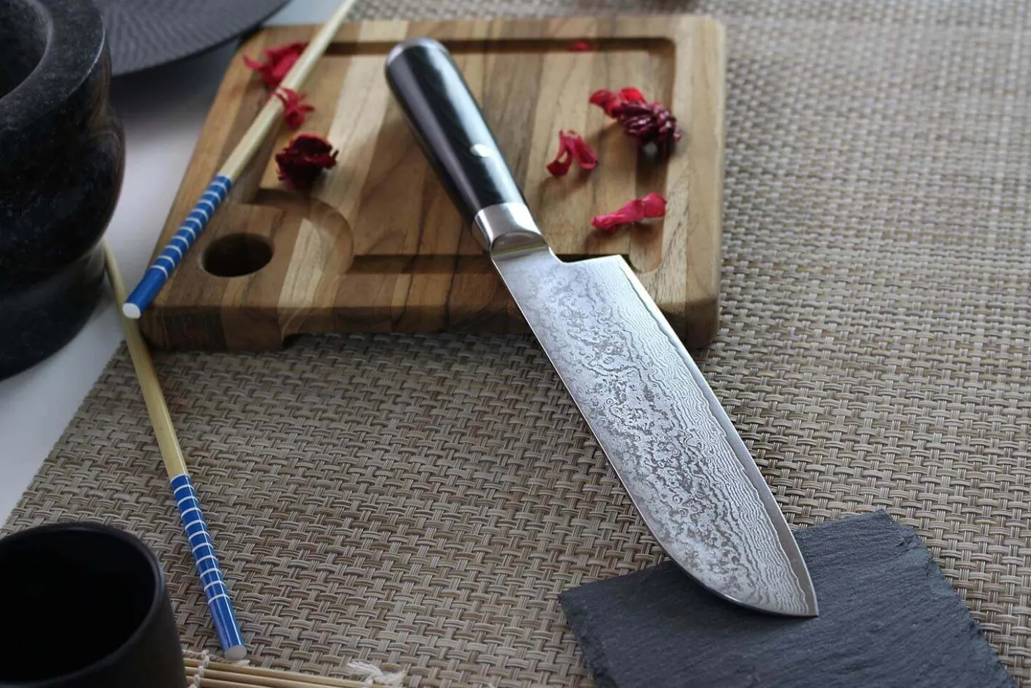 Couteau santoku japonais Satake Cutlery Helios 17cm damas 69 couches