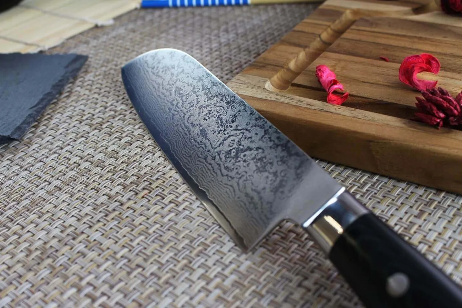 Couteau santoku japonais Satake Cutlery Helios 17cm damas 69 couches