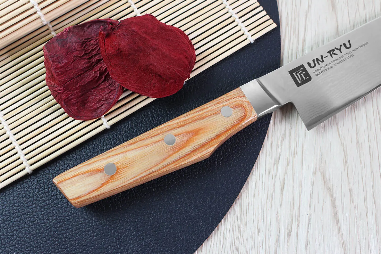 Couteau santoku japonais Shimomura Un-Ryu 16cm damas 33 couches