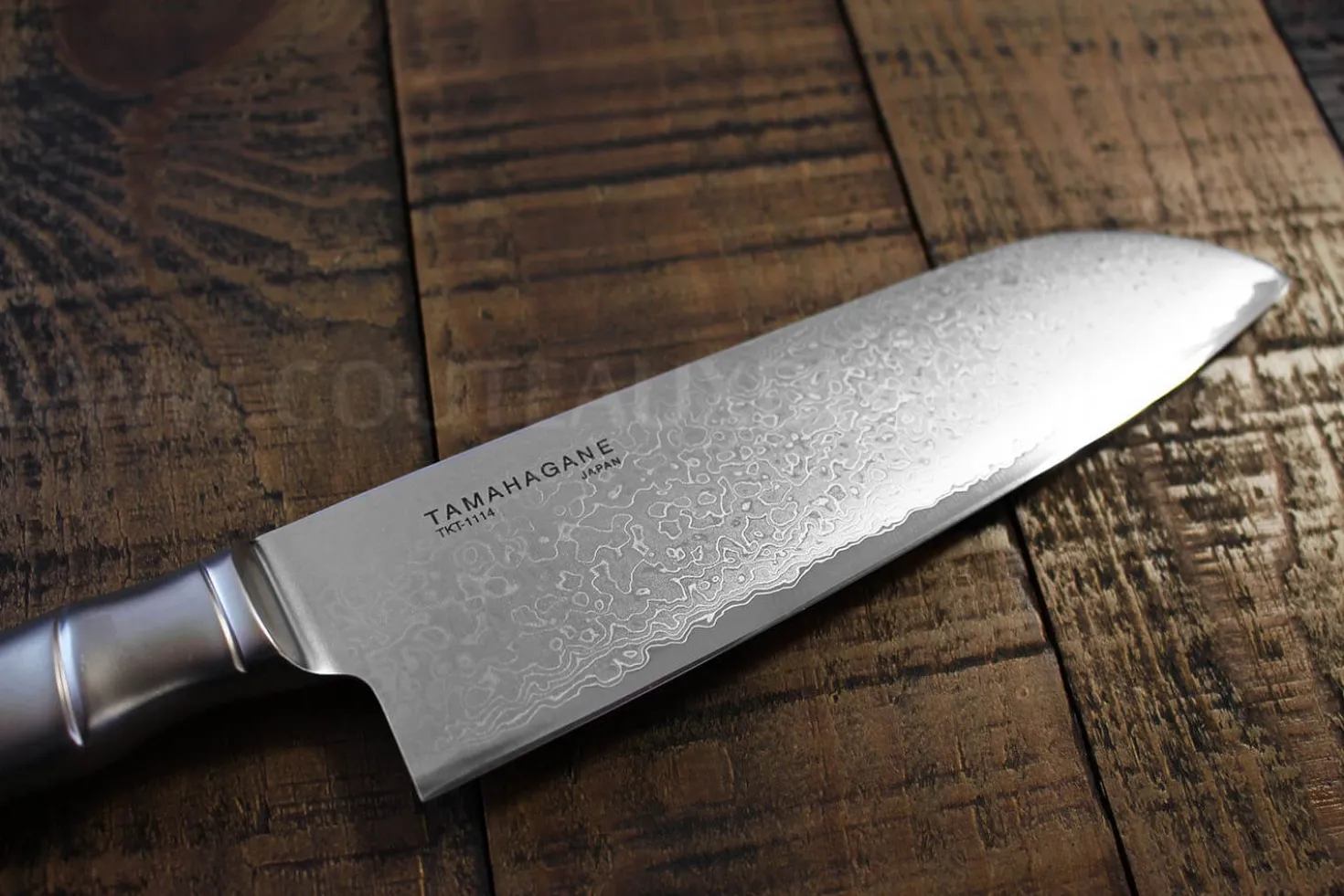 Couteau santoku japonais Tamahagane Bamboo Kyoto lame 17.5cm acier Damas VG5