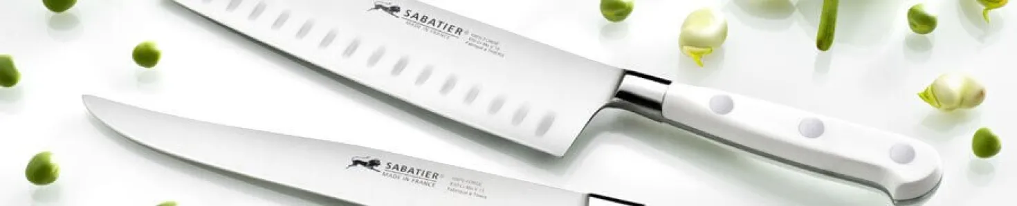 Couteau à steak Sabatier Toque blanche 100% forgé lame lisse 13cm