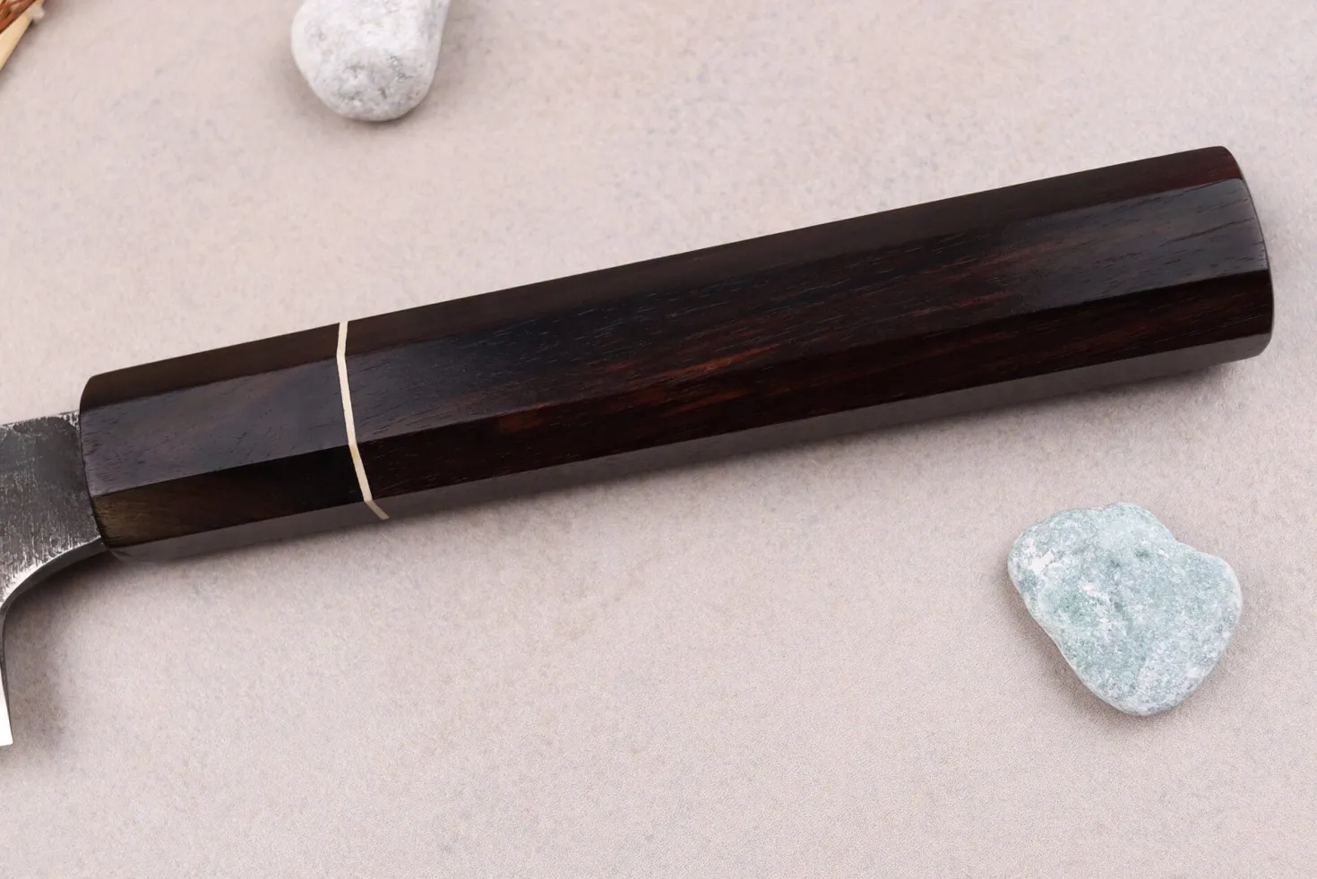 Couteau sujihiki 24cm japonais artisanal Naoki Mazaki WS2 Black Nashiji