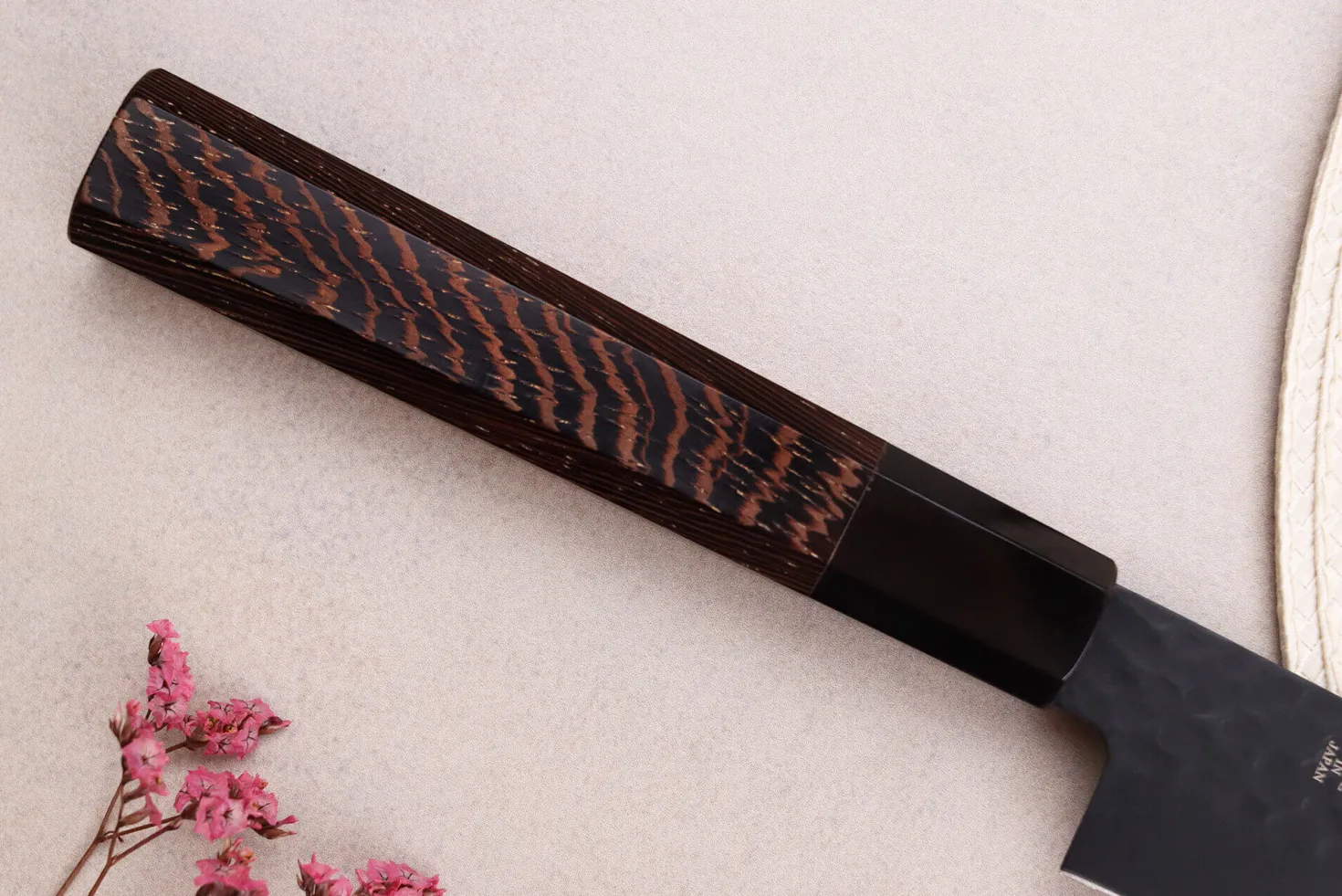 Couteau sujihiki 24cm japonais Sakai Takayuki Kurokage VG10 manche en wengé