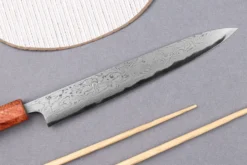 Couteau sujihiki 21cm japonais artisanal Toshihiro Wakui Aogami 2 damas laminé