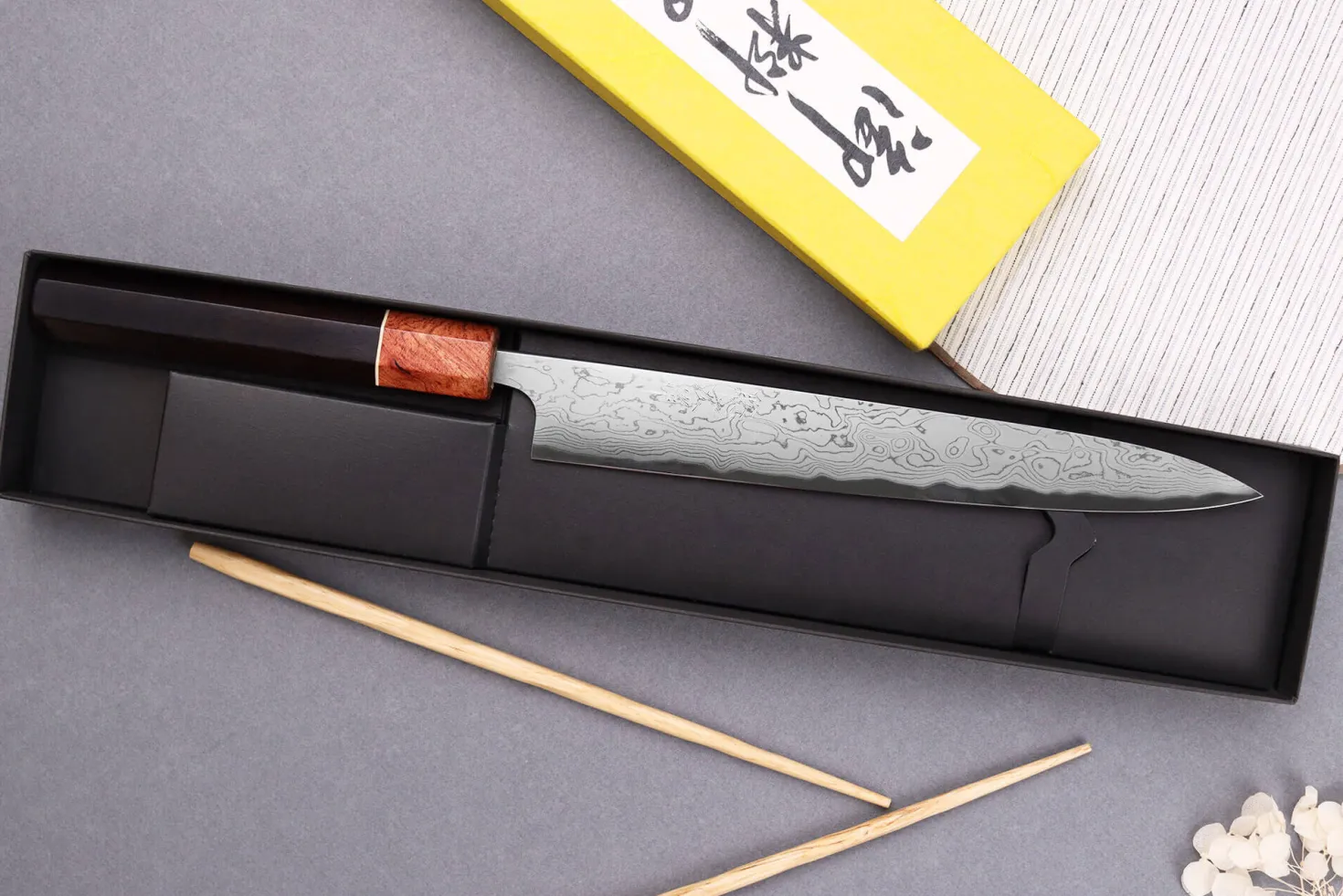 Couteau sujihiki 21cm japonais artisanal Toshihiro Wakui Aogami 2 damas laminé