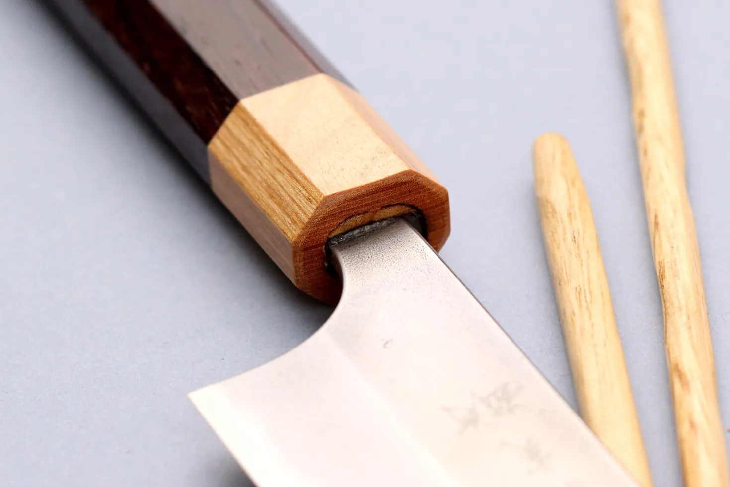 Couteau sujihiki japonais artisanal Yoshimi Kato AS Nashiji 27cm