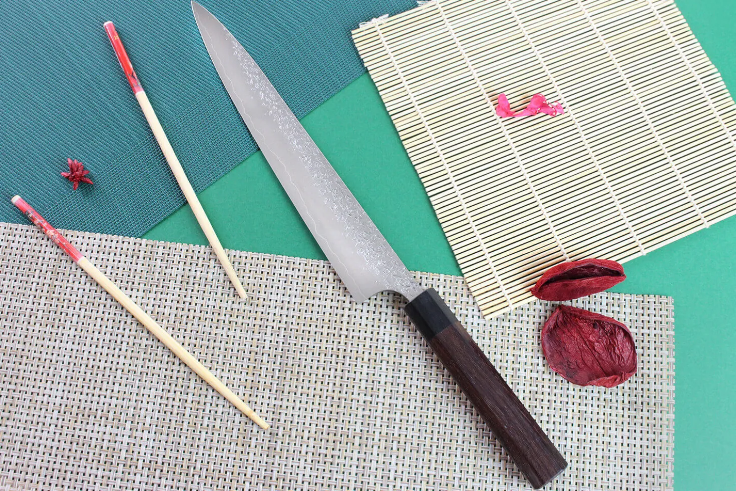 Couteau sujihiki japonais artisanal martelé Yu Kurosaki Shizuku 27cm acier SG2
