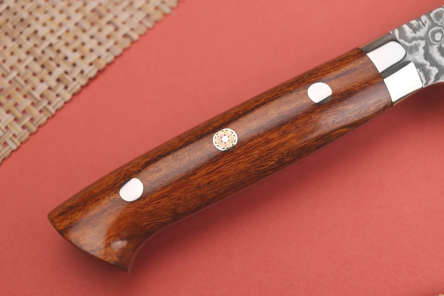Couteau sujihiki japonais Takeshi Saji R2 Damas Mosaïque 24cm
