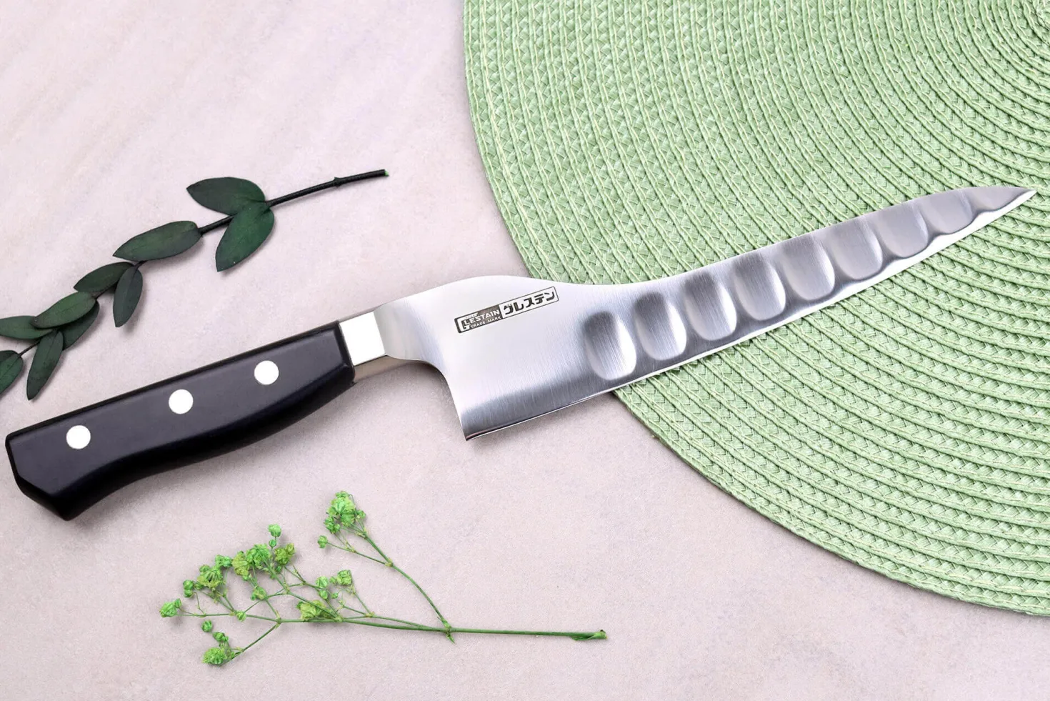 Couteau universel alvéolé dos courbé japonais Glestain K Series 18cm