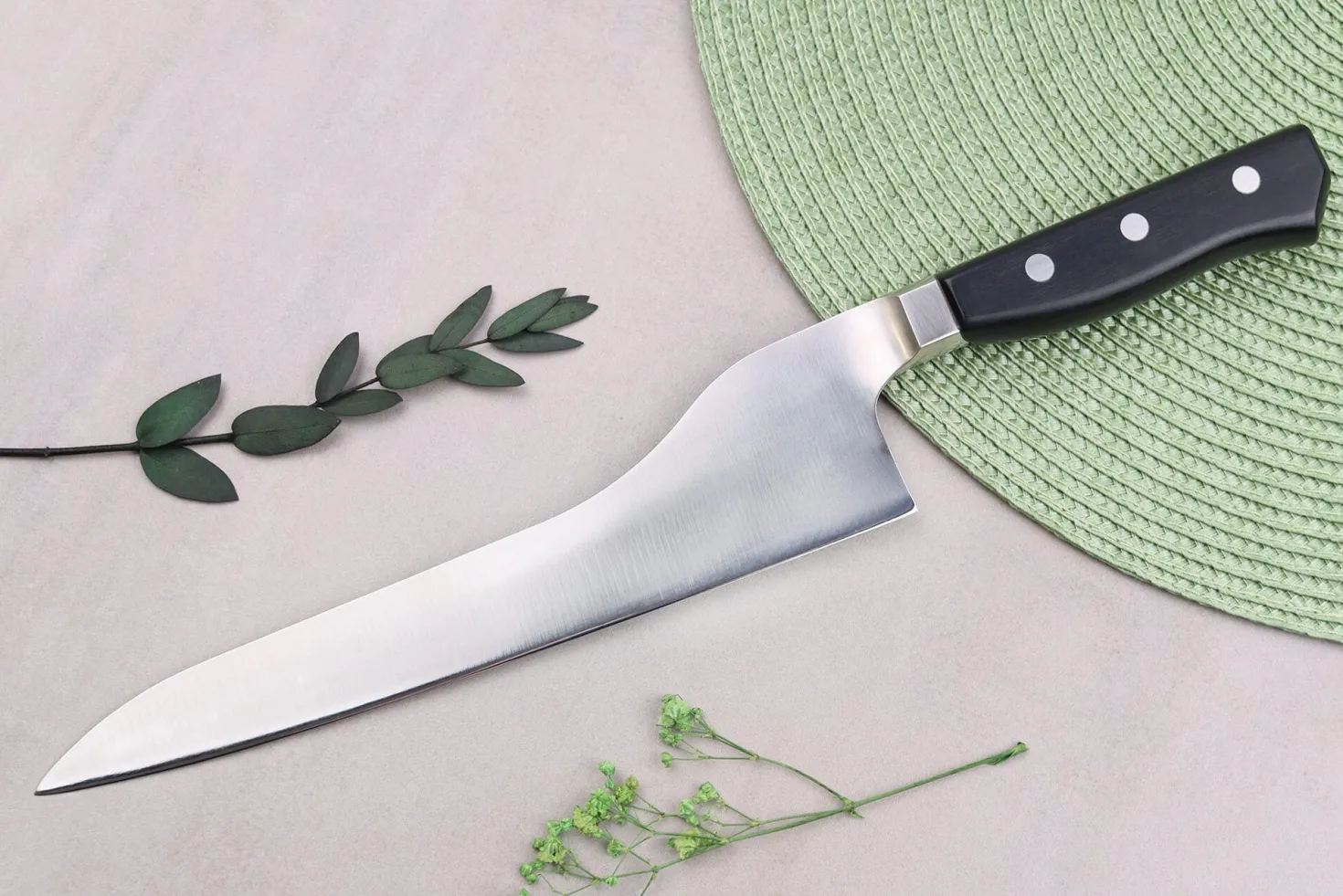 Couteau universel alvéolé dos courbé japonais Glestain K Series 21cm