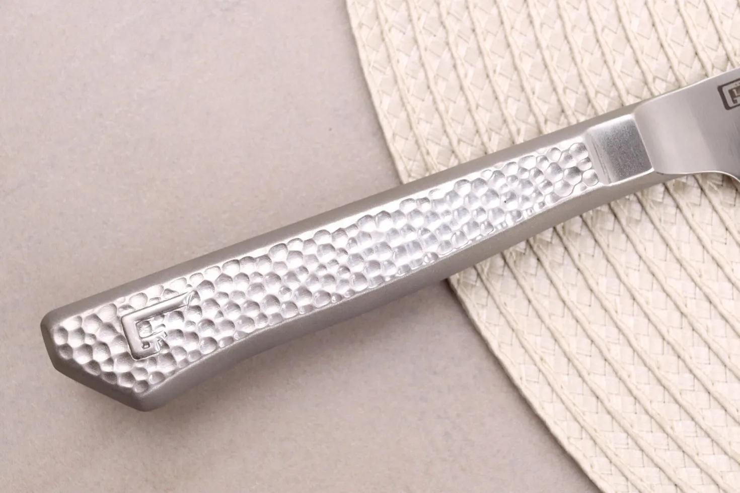 Couteau universel alvéolé japonais Glestain M Series 12cm
